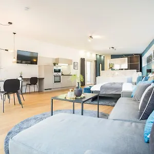 4 & 5 Apartment